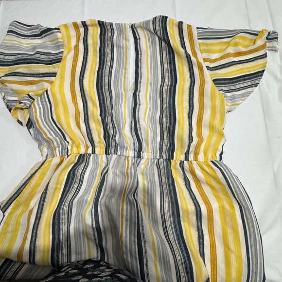yellow and grey stripes dress / romper dress size 1x brand luxology - Picture 6 of 8